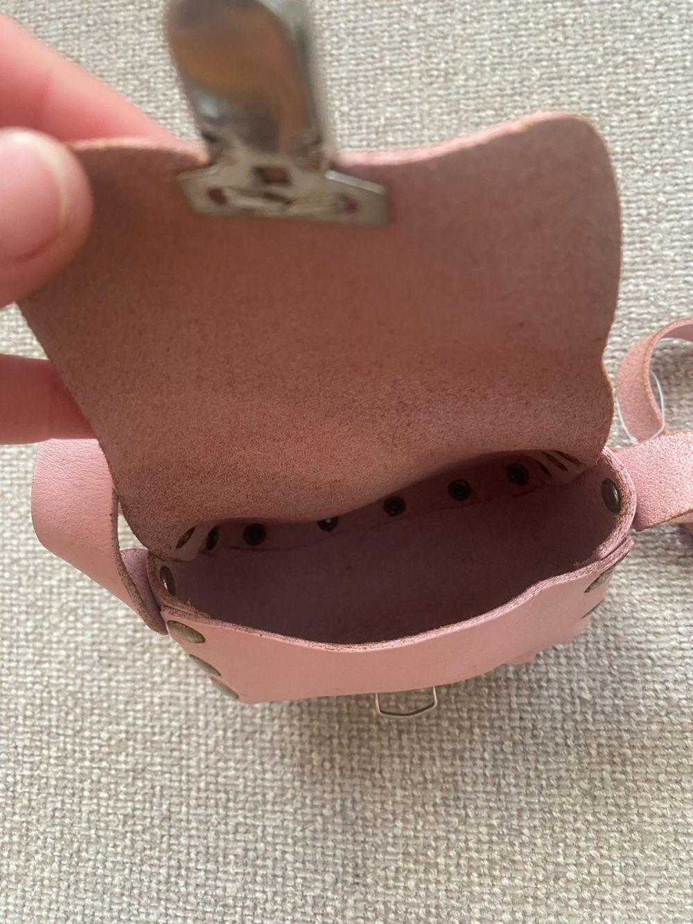 Harley-Davidson Pink Leatherette Studded Crossbody Bag - Picture 6 of 11